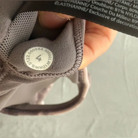 Align Tank - Size 4 - Picture 4 of 4